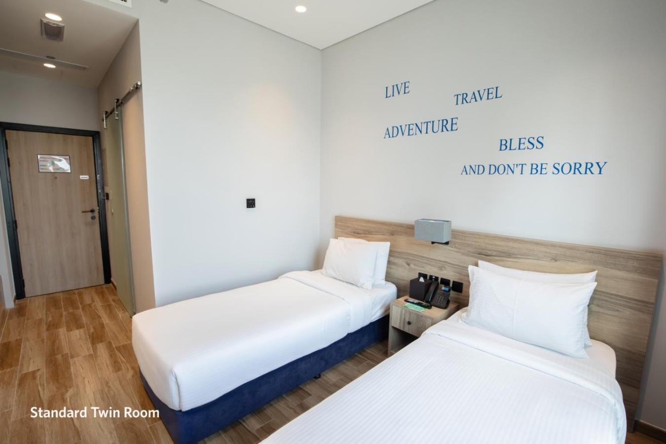 Kingsgate Al Jaddaf Hotel By Millennium Dubai Phòng bức ảnh